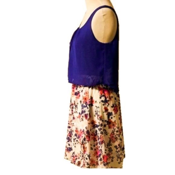 Emerald Sundae Blue and Floral Mini Dress - Picture 3 of 6